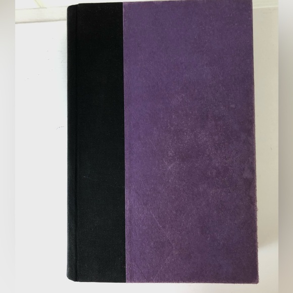 Twilight Saga Eclipse & Harry Potter Hardcover Books - Picture 11 of 15